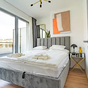 ~ Roof Terrace/ac/indoor Parking , Budapest Hongrie